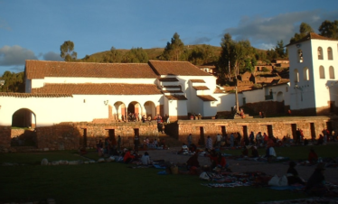 A Living Tapestry of Weaving and Agriculture. webp